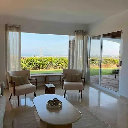Rosa Blanca- Private Pool, Views *
