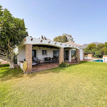Villa Rosa Blanca- Private Pool, Views *