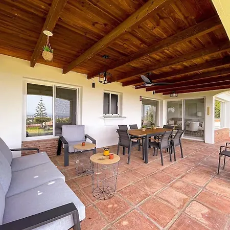 Villa Rosa Blanca- Private Pool, Views *