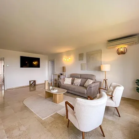 Rosa Blanca- Private Pool, Views *