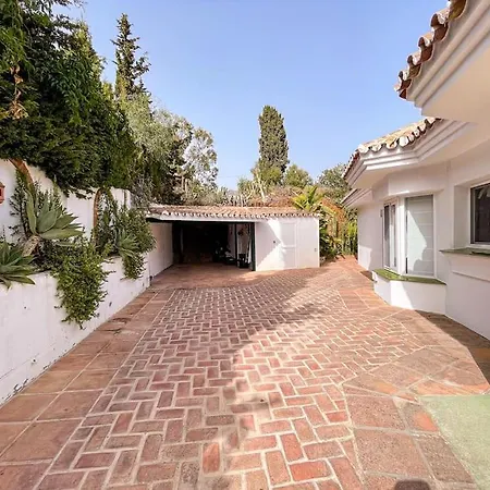 Rosa Blanca- Private Pool, Views *